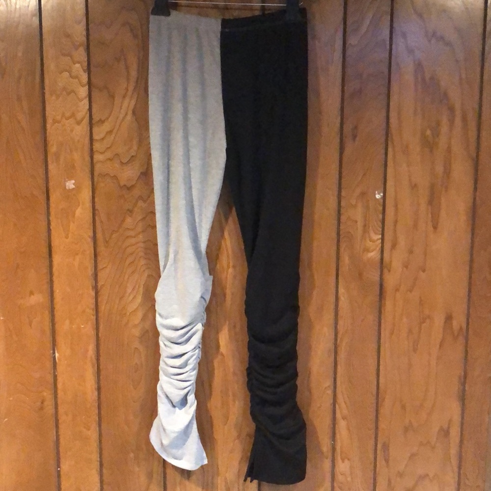 Color Block Scrunch Pants - Picture 7 of 7
